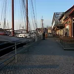 아파트 Altes Strandhus Casa Meeresrauschen 샬베우츠
